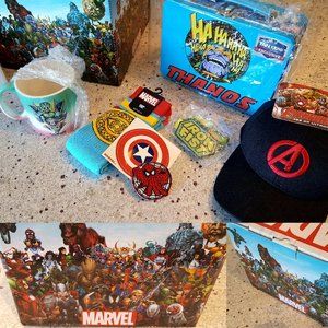 New In Box Official Genuine Marvel Item Set